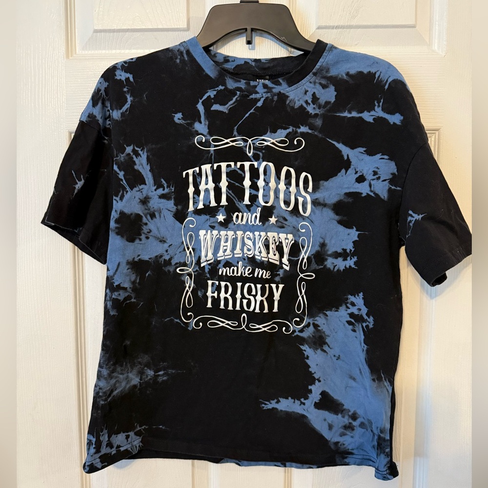 SHEIN Women’s Black and Blue Tie-Dye Tee. Size small